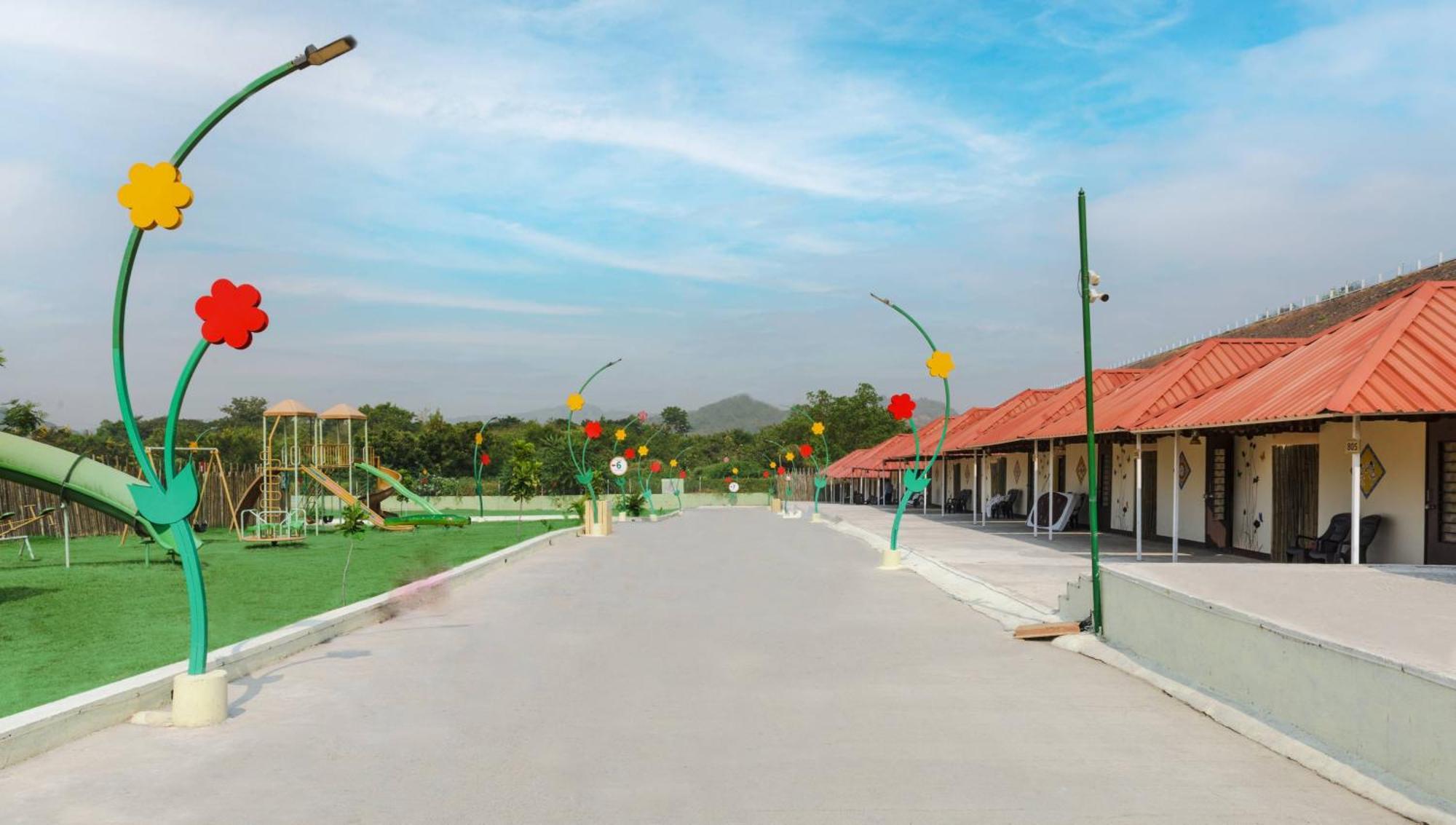 Praveg Tent City Narmada, Statue Of Unity Kevadia Exterior photo